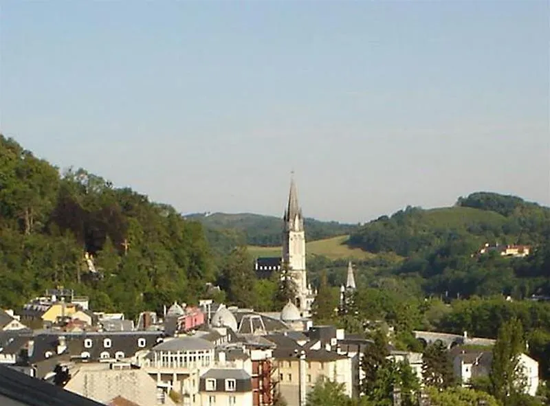 Appart'Hotel Victoria Garden Sanctuaires Lourdes 2*,  France